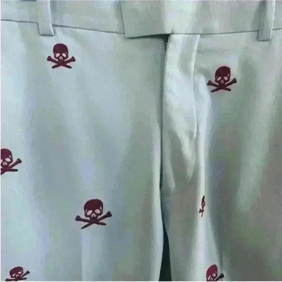 G/FORE "Killer T's" Golf Shorts Light Blue With Maroon Skulls Size 32 EUC! - Picture 8 of 11